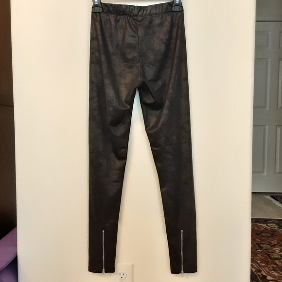 Wishlist Faux Black Leather Leggings - Picture 3 of 6